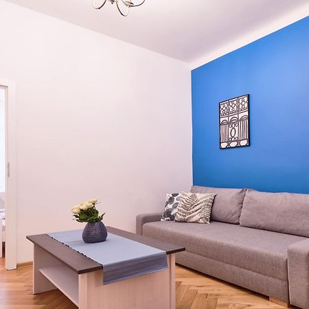 Spacious Apartments Zyblikiewicza Street Krakow Luaran gambar