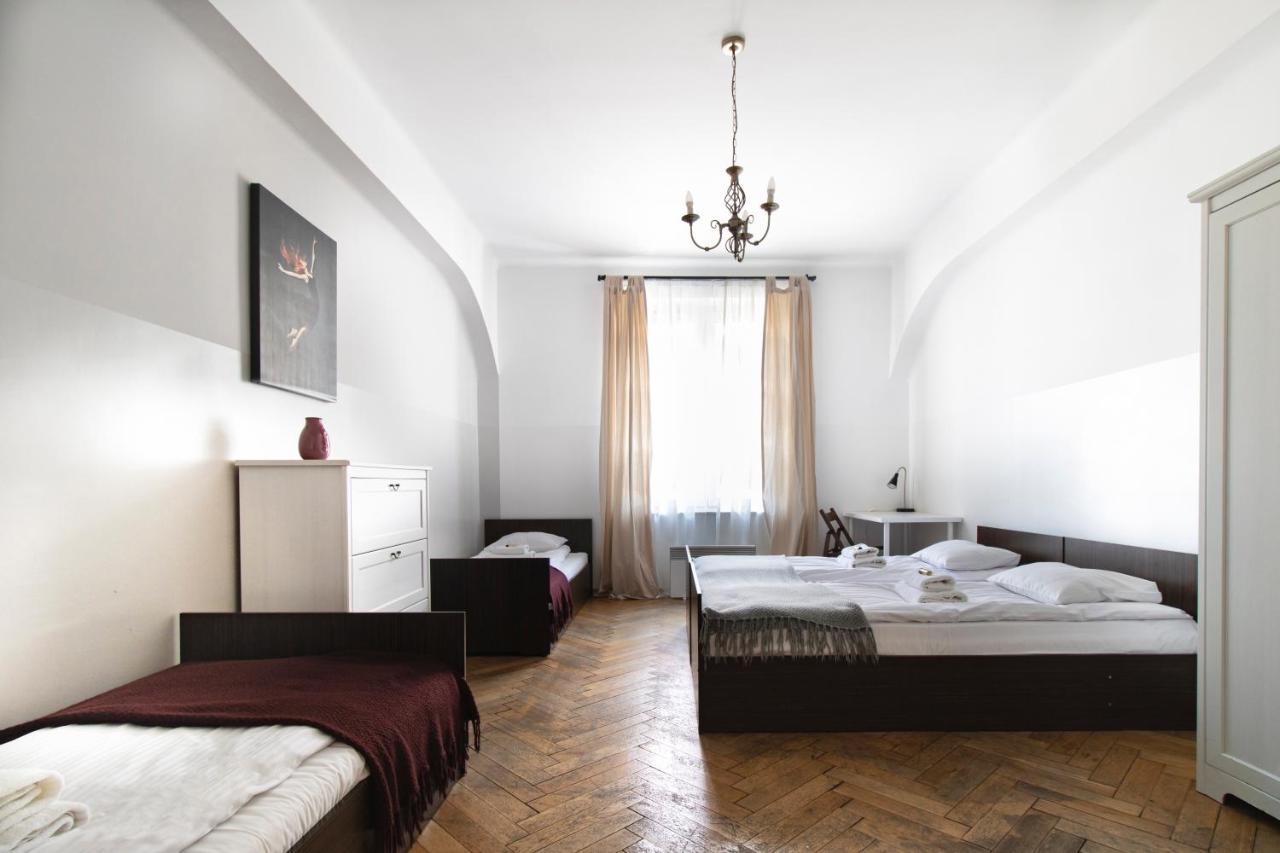 Spacious Apartments Zyblikiewicza Street Krakow Luaran gambar
